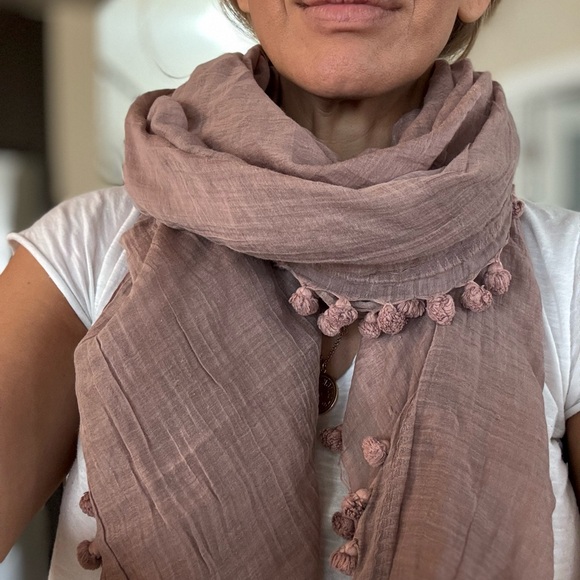 Matta Dupatta Scarf — Lovingly worn. Bought new, and adored, but has life left! - Picture 4 of 4